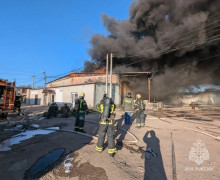На улице Камской в Калининграде произошел пожар на складских помещениях