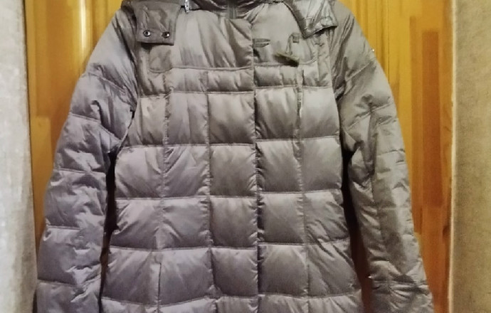 Продам женские осенние куртки 44 размера