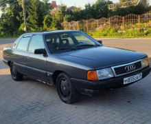Audi 100, 1990