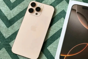 Продам iPhone 16 Pro Max 256 ГБ