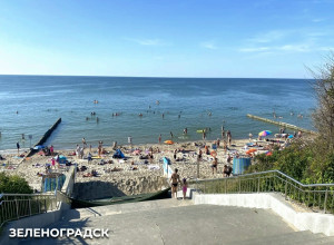 В Зеленоградске временно закрыт спуск №10 к пляжу с улицы Первомайской