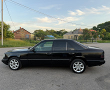 Mercedes-Benz Другая , 1995