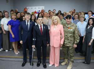 Андрей Кропоткин поздравил сотрудников фонда «Защитники Отечества» с трёхлетием