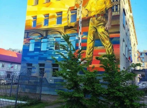 На здании бывшей администрации Московского района Калининграда появились граффити к 80-летию области