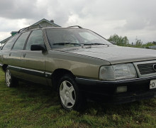 Audi 100, 1990