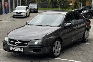 Opel Omega, 