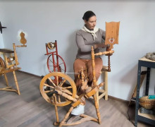 Работы калининградской художницы Екатерины Новиковой представлены в Ботаническом музее Санкт-Петербурга