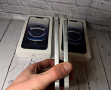 iPhone 16e 128GB в белом цвете