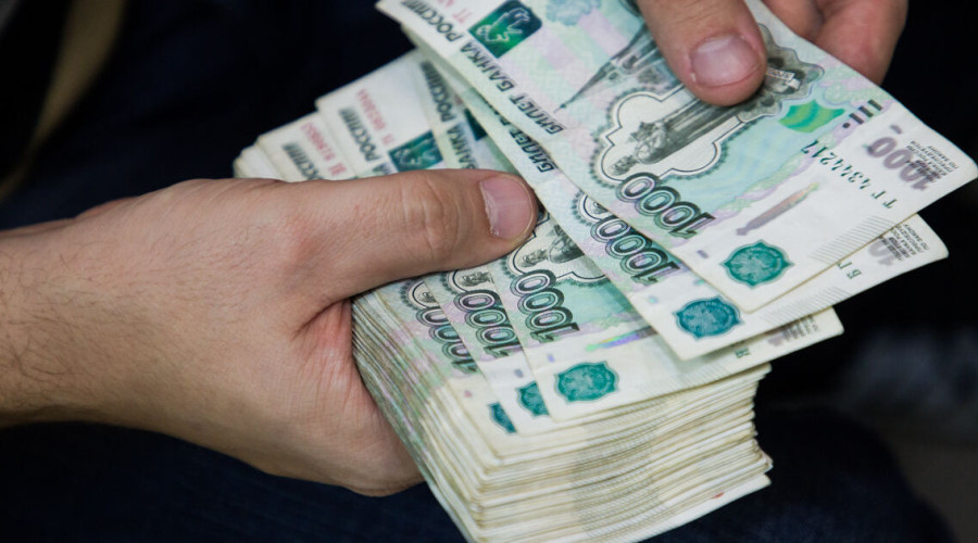 Долг за ДТП обернулся запретом на выезд: калининградец выплатил страховщикам более полумиллиона рублей