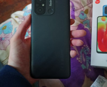 Продаётся телефон Redmi 12C