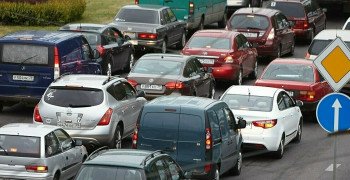 Участок у ТЦ «Гиант» открыт, но движение в Калининграде утром 6 апреля остаётся напряжённым