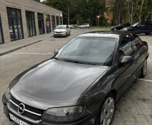 Opel Omega, 