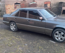 Mercedes-Benz W124, 