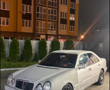 Mercedes-Benz Другая , 