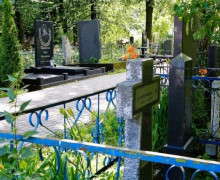 Дополнительные автобусы к кладбищам запустят в Калининграде на Радоницу