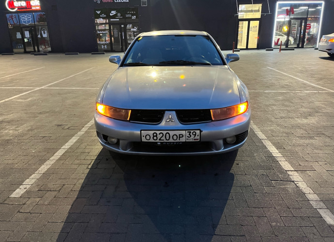 Mitsubishi Galant, 2002