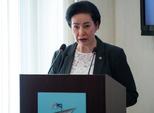 Елена Дятлова подвела итоги работы на посту главы администрации Калининграда