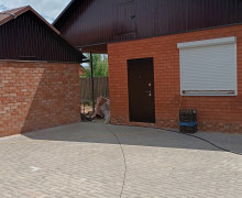 Продается дом с действующим бизнесом по разведению попугаев в станице Староминской