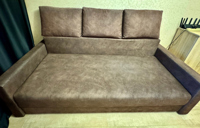 Продам диван-книжку, б/у 1,5 года