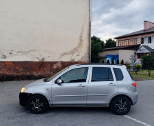 Mazda 2, 2004