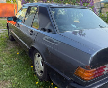 Mercedes-Benz 190 (W201), 1984