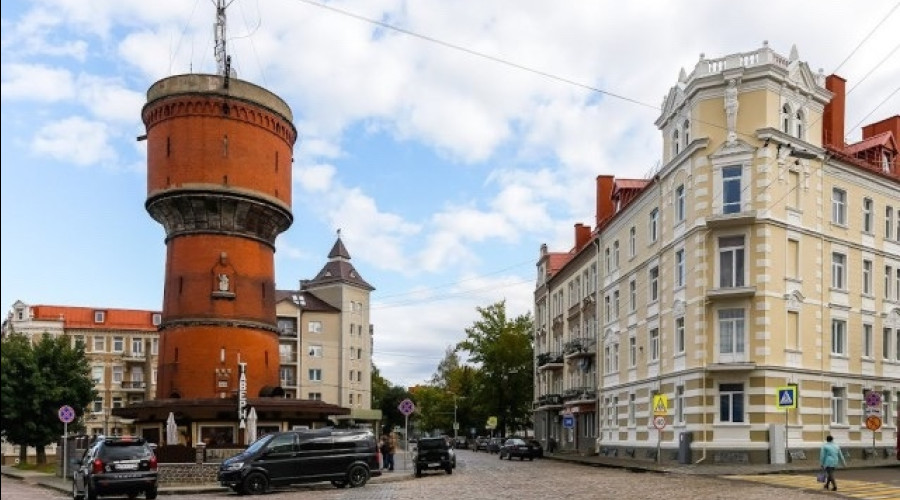 В Черняховске определили подрядчика для обустройства туристической парковки на улице Спортивной