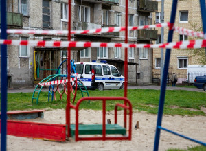 В Нестеровском районе мужчина заставил ребёнка встать на колени из-за грубости