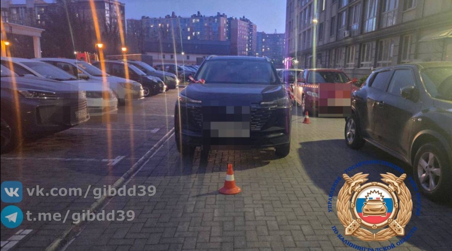 В Калининграде на улице Юбилейной автомобиль сбил ребенка на велосипеде