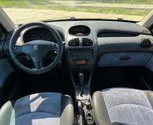 Peugeot 206, 2002