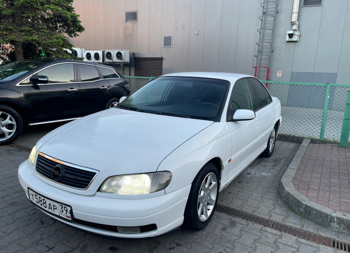 Opel Omega, 2000