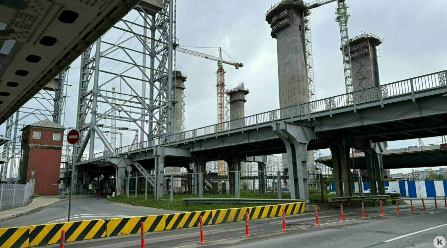 На двухъярусном мосту в Калининграде планируют расширить проезжую часть и ликвидировать съезд на Правую набережную