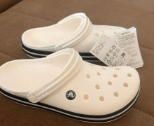 Продаю crocs сланцы, унисекс, оригинал, новые с биркой