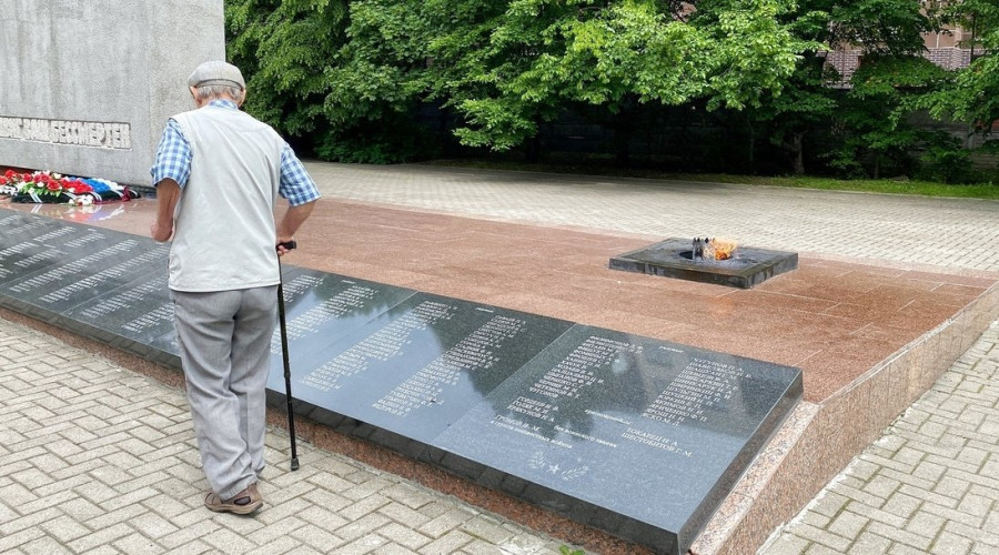 В Калининграде начали приводить в порядок памятники к годовщине штурма Кёнигсберга