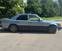 Mercedes-Benz W124, 
