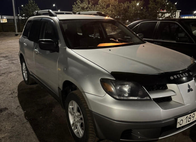 Mitsubishi Outlander, 