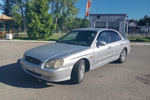 Hyundai Sonata, 2001