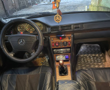 Mercedes-Benz W124, 