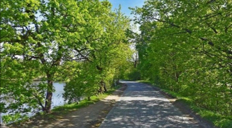 Определен подрядчик для ремонта участка дороги у отеля «Балтика» в Калининграде