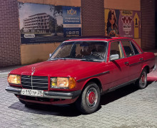 Mercedes-Benz W123, 1984