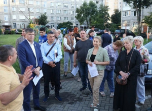 Жители Садовой в Калининграде сообщили о проблемах с освещением дворов и состоянием детской площадки