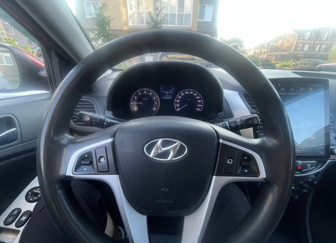 Hyundai Solaris, 2011