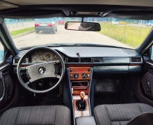 Mercedes-Benz W124, 1986