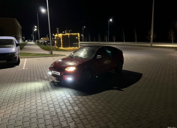 Mazda 323, 