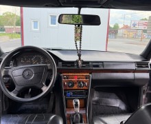 Mercedes-Benz W124, 1991