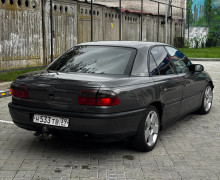 Opel Omega, 