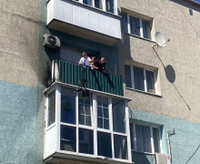 Участники СВО предотвратили пожар и спасли женщину-инвалида в Калининграде