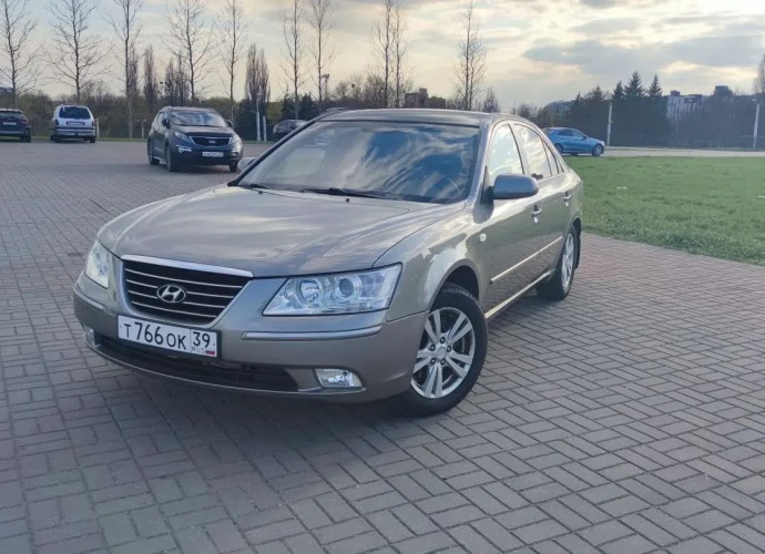 Hyundai Sonata, 