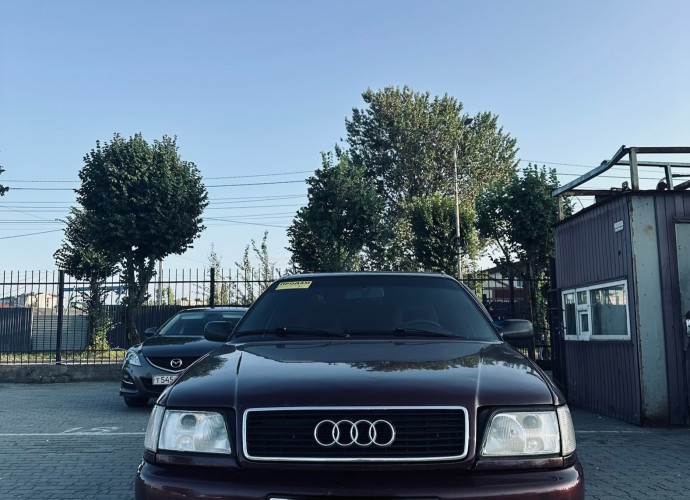 Audi 100, 