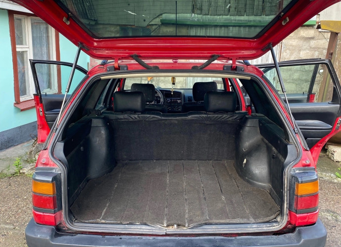 Volkswagen Passat, 1992