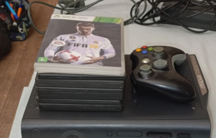 Продам Xbox 360 прошитый под LT 3.0